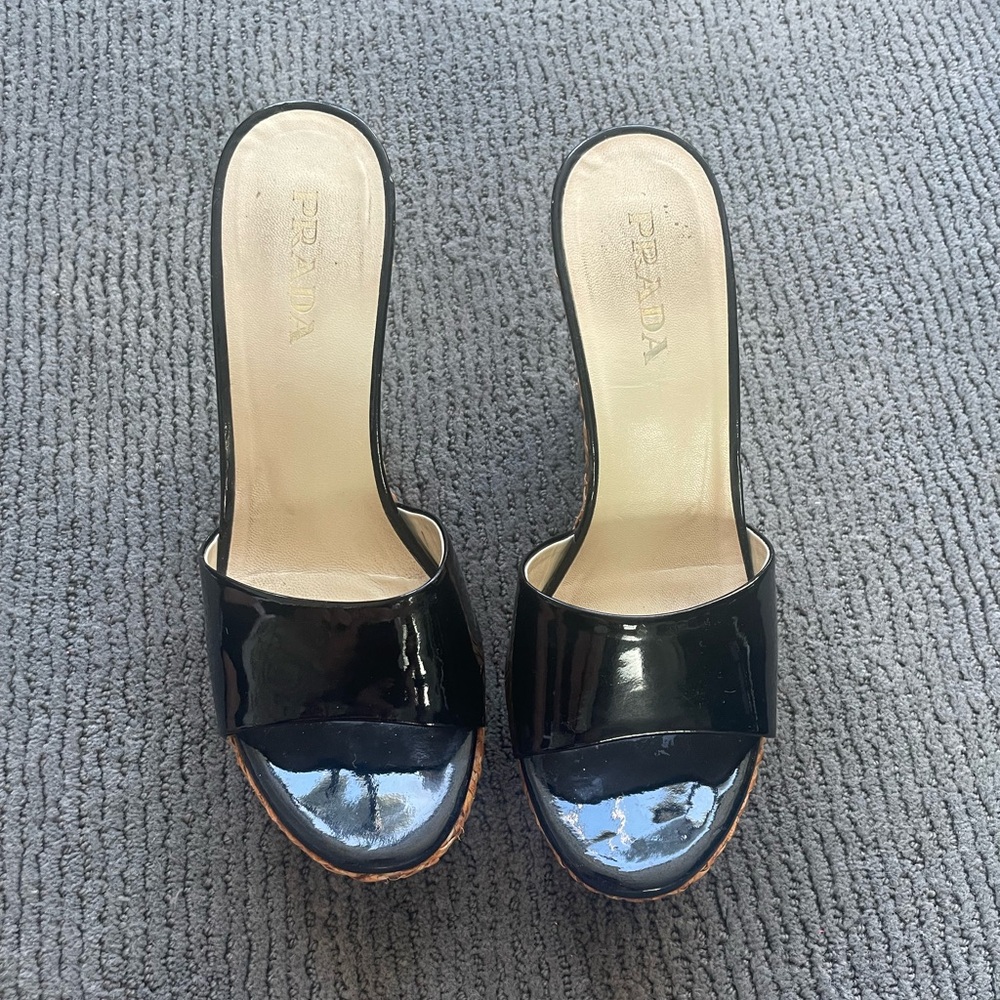 Prada heels, black and white, straw wedge sandals, size 6 - Picture 5 of 5